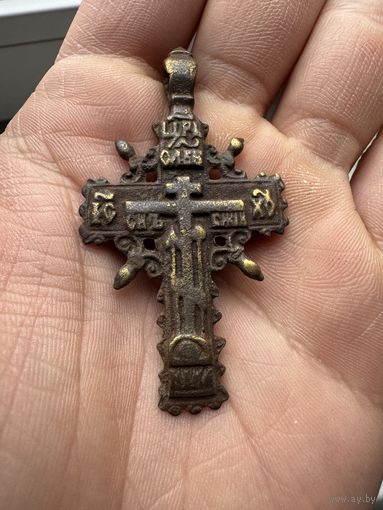 Крестик нательный старинный "Штурвал"