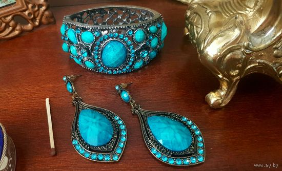 Бижутерия.Серьги и браслет под бирюзу