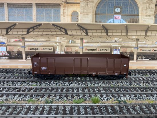 Полувагон 4-х осный OBB 271-9 PIKO. Масштаб НО 1:87.