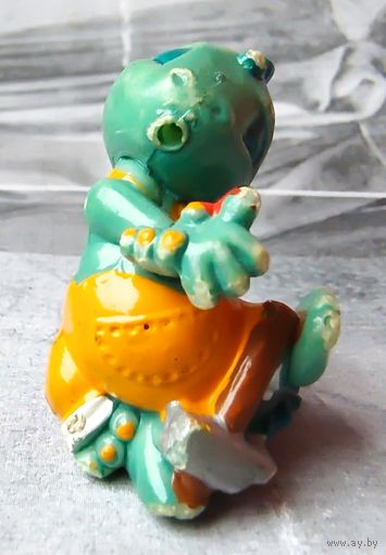 Киндер дино. Игрушка сюрприз, серия дракончик, динозаврик, динозавр, дракон