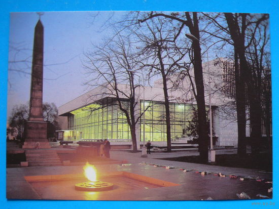 Шерстенников Л.(фото), Государственный драм.театр им. Крупской; 1980, чистая.