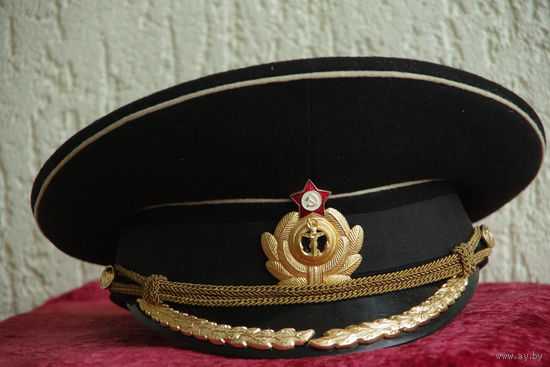 Фуражка ВМФ СССР  Р. 54   ( в использованиине была )