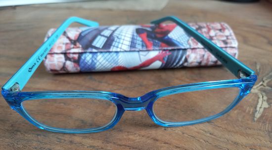 Оправа и чехол "Человек паук".