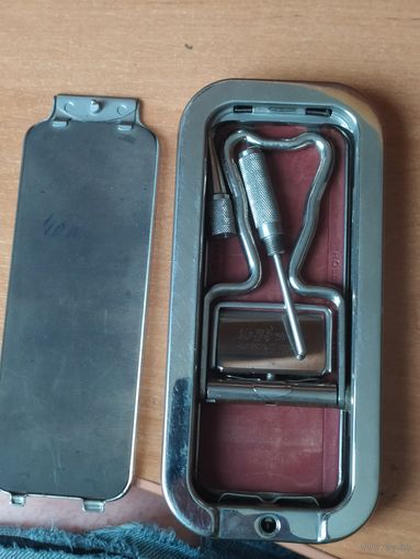 Бритвенный станок Ролс Разор, Англия 1927-1945 г.