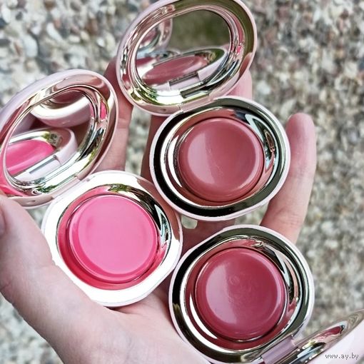 Кремовые румяна Rare Beauty Stay Vulnerable Melting  Blush