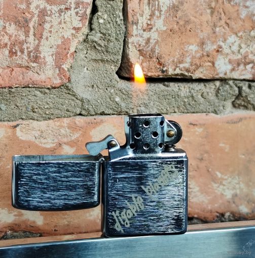 Зажигалка бензиновая   рабочая