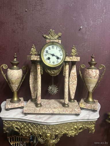 Роскошные каминные часы с вазами, бронза, камень, Европа, полностью исправны, много лотов с рубля