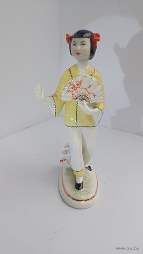 Статуэтка ЛФЗ китаянка с веером супер состояние