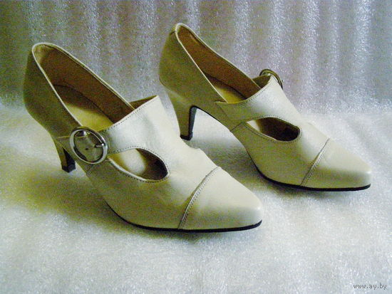Туфли на "шпильке" (СССР, 1970-ые)