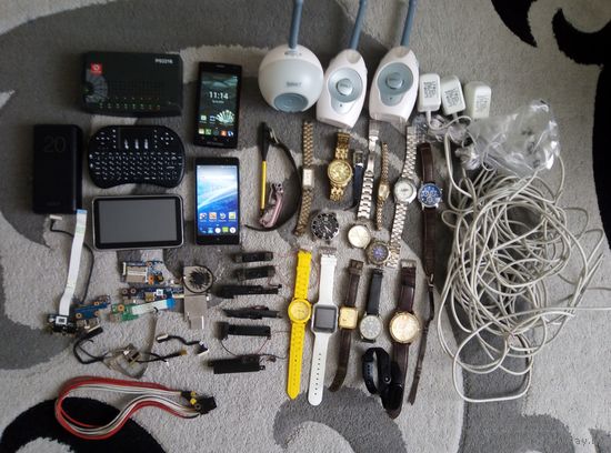 Сборный лот (телефоны, электроника, платы, часы и др.) с 1 рубля без мц