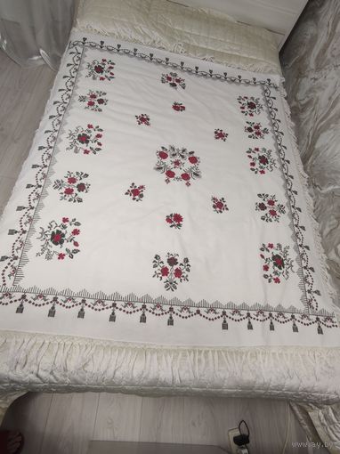 Старинная скатерть