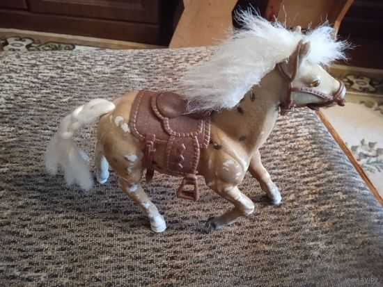 Лошадка игрушка.Пластмасс.