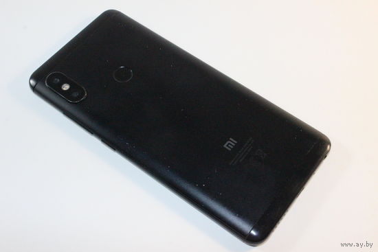 Телефон Xiaomi Redmi Note 5 3GB/32GB M1803E7SG международная версия (черный)