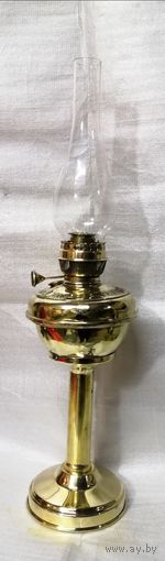 Французская керосиновая лампа. Начало прошлого века.