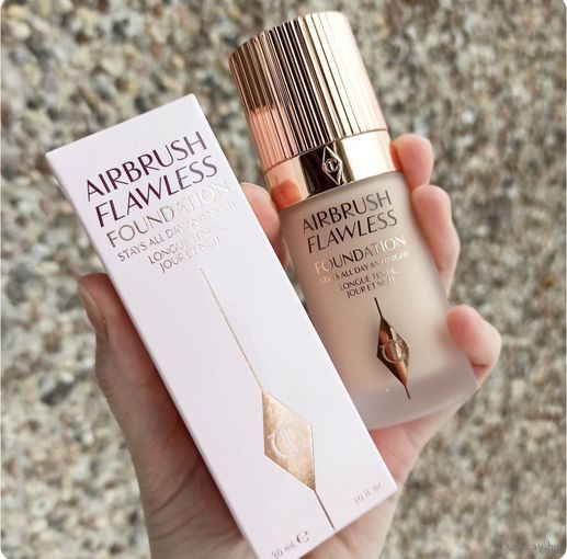 Тональная основа Charlotte Tilbury Airbrush Flawless Foundation 30 ml