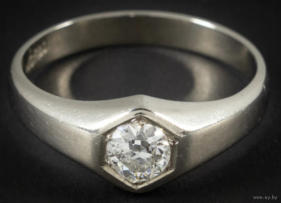 Рождественский подарок Шикарное кольцо с бриллиантом 0.55 ct 5.1 мм диаметр отличный цвет-качество    (не  ниже 4/4) 14-каратное 585 белое золото