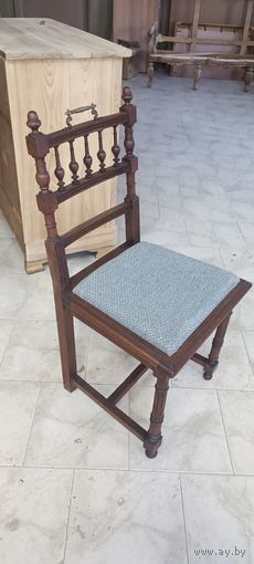 Стул старинный