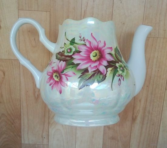 Чайник большой -без крышки-СССР-Высота-17.0 см. (Добруш)