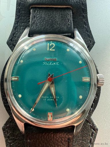 Часы HMT Pilot