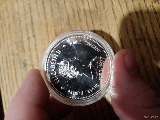 Доллар "Елизавета II", 4см диаметр.