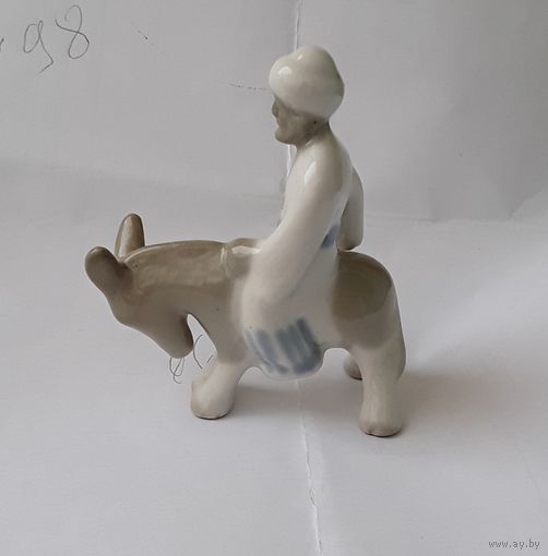 Статуэтка фарфор Хаджа Насреддин на ослике