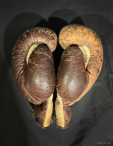 Винтажные боксерские перчатки фирмы Weha. 30е гг.