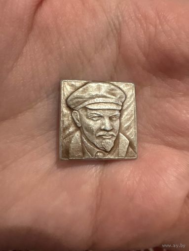 Ленин редкий значок