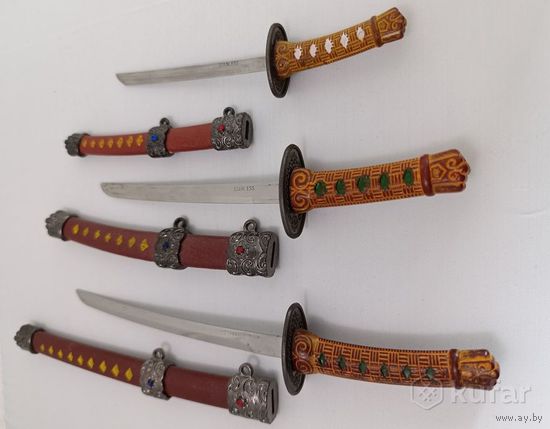 Сувенирные ножики одним лотом.