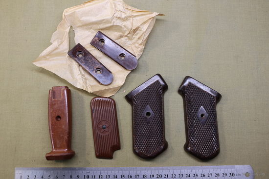 Накладки оружейные СССР. бакелит. одним лотом. Распродажа коллекции вещей. С РУБЛЯ! АУКЦИОН!