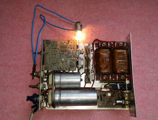 Блок Питания 12 В . 1.5  А .  Robotron  . Промышленный .
