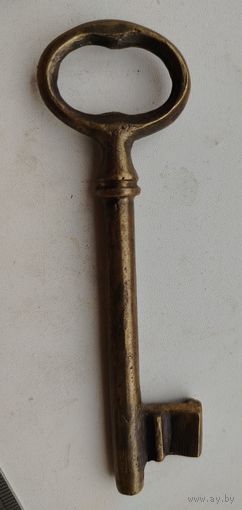 Ключ старинный. Бронза