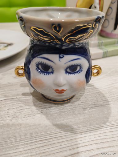 Статуэтка салфетница