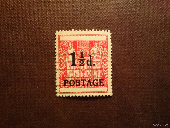 Новая Зеландия 1950 г.Герб.Почтовая фискальная надбавка./42а/