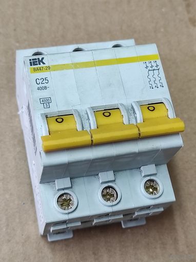 Автомат 4.5кА ВА47-29 3Р 25А С, IEK