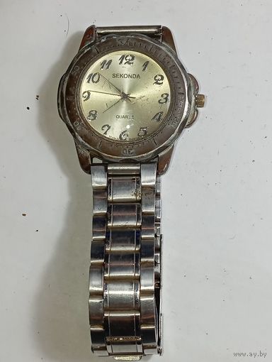 Часы кварцевые SEKONDA . С рубля !