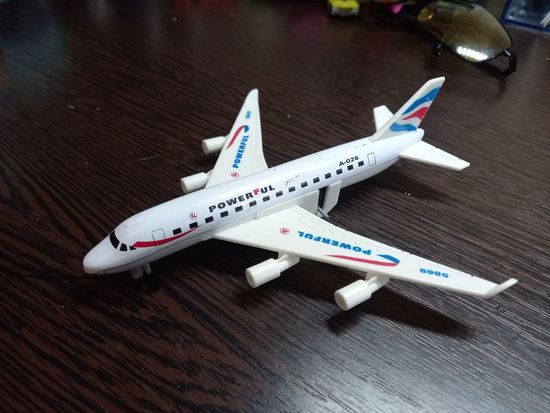 Модель самолета Powerful A026