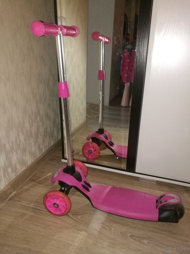 Самокат Scooter, светящиеся PU колеса, нагрузка до 50 кг (б/у)
