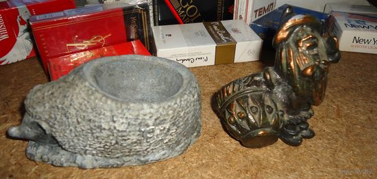 Пепельница .  Гном . Металл. СССР . Цена за 1.