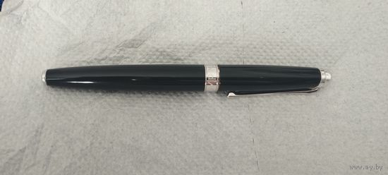 Ручка перьевая Caran d'aAche Leman Ebonite Black.