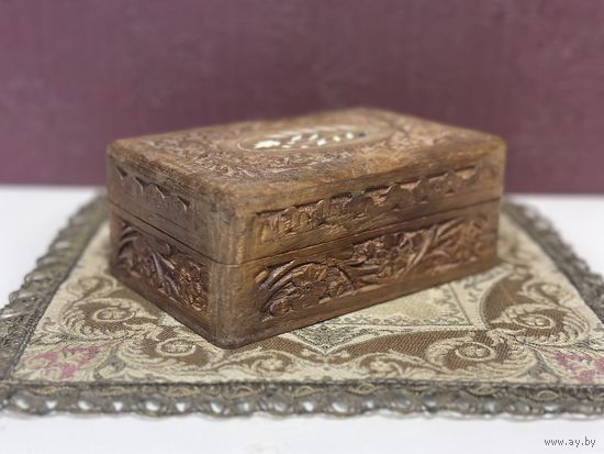 Старинная деревянная шкатулка, ручная работа, резьба, много лотов с рубля