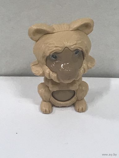Фигурка киндер.