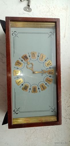 Часы весна в работу.