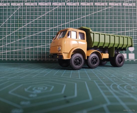 Масштабная модель МАЗ-520 Самосвал Масштаб 1/43 конверсия Наш Автопром