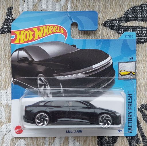 Hot Wheels коллекционная металлическая модель авто LUCID AIR, 1/43.
