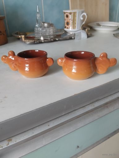 Чашка керамическая 2 штуки.