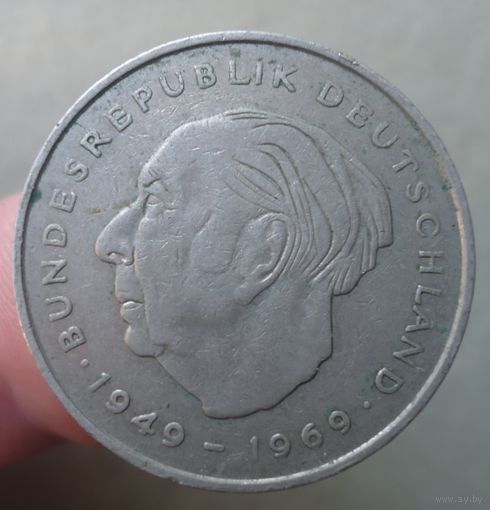 2 марки 1975 J