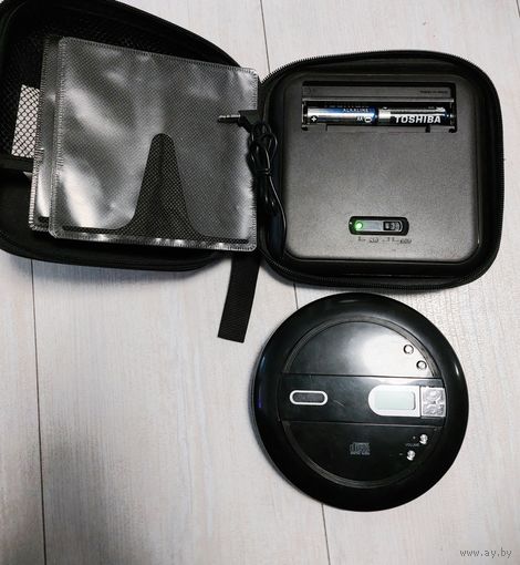 Портативный CD плейер ASDA.Германия.