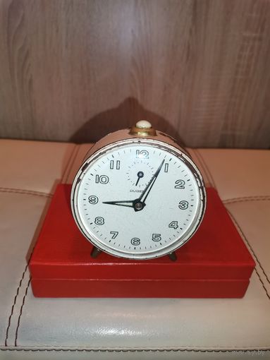 Механический будильник "DUGENA", не рабочий, не заводится, высота 10.5 см.