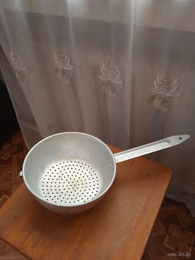 Дуршлаг большой (алюминевый, 21см)из СССР