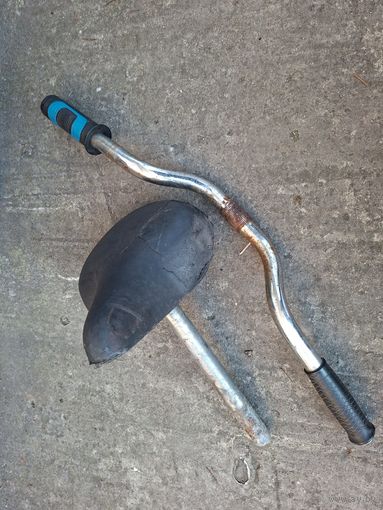 Сиденье и руль ,для велосипеда ссср ,Цена за все .